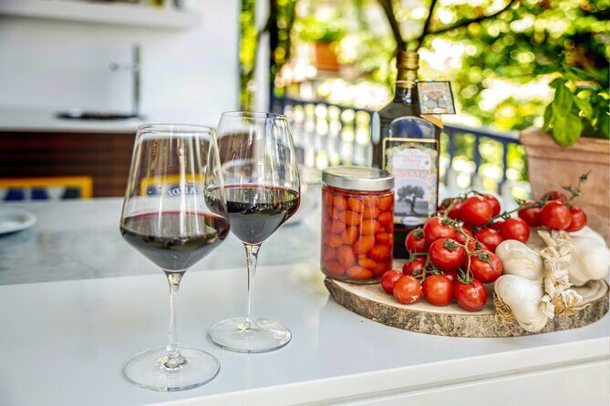 5 Wine Tastings with Typical Products in Sorrento Coast - The Five Wine Tastings: How DOC and DOCG Show Up on Your Table