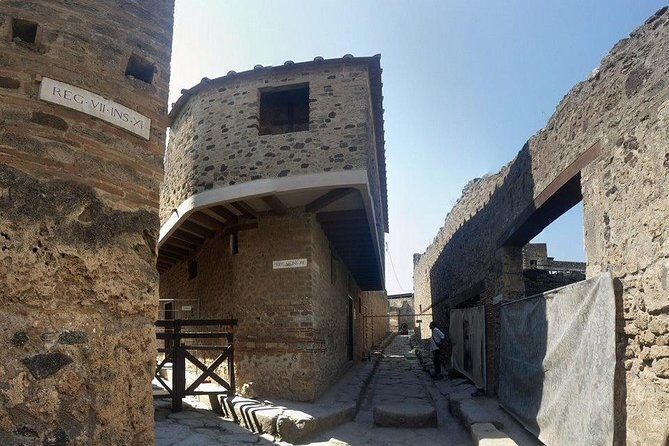 Amalfi Coast: Pompei & Vesuvius small group with Skip the line tickets - Skip-the-line tickets: why they make a difference here