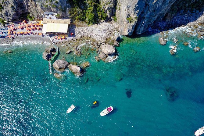 Amalfi Coast Private Boat Tour from Positano, Praiano or Amalfi - Onboard Comfort: Towels, Shower, and Snacks That Make Swims Easy