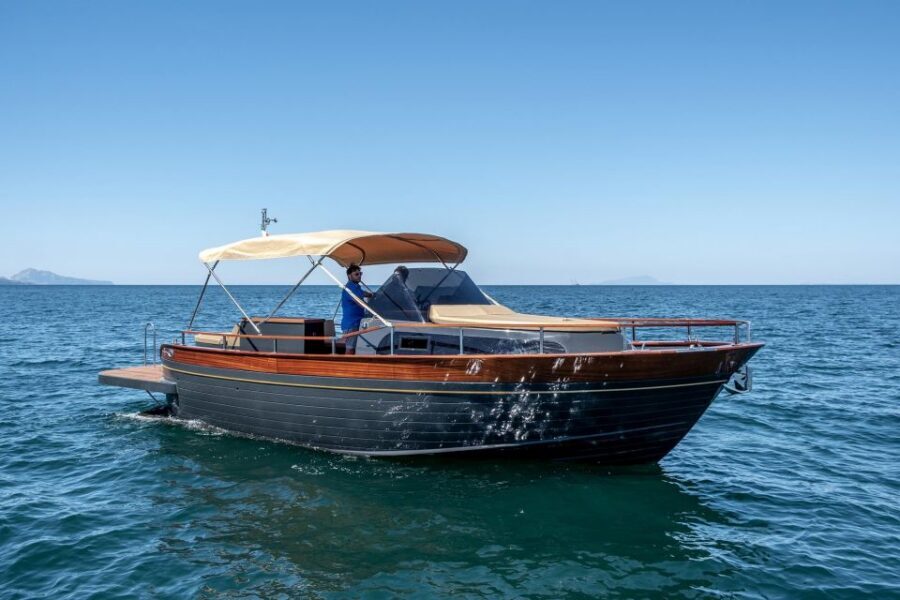 Amalfi Coast: Romantic Sunset Cruise with Music & Cocktails - Price and value: when this is a smart splurge