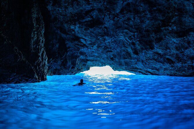Capri Boat Tour and Blue Grotto Visit - A longer swim break at Punta Ventroso (and an onboard toast)