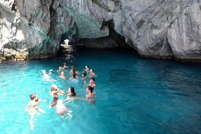 Capri Boat tour from Positano with Light Lunch, Drinks & Swim - Starting in Positano: 9:30 AM at Mandara, then the drive to Piano di Sorrento