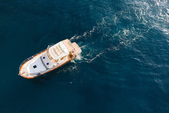 Capri Private Boat Tour From Praiano, Positano or Amalfi - Meet at Covo dei Saraceni: Getting On Board Smoothly