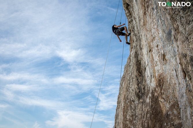 Climbing Experience - The path of the Gods - The single stop on paper, the full experience in real time