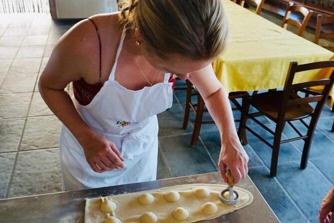 Cooking lesson: tagliatelle, mozzarella and tiramisu - Agerola meets Positano: what this class feels like