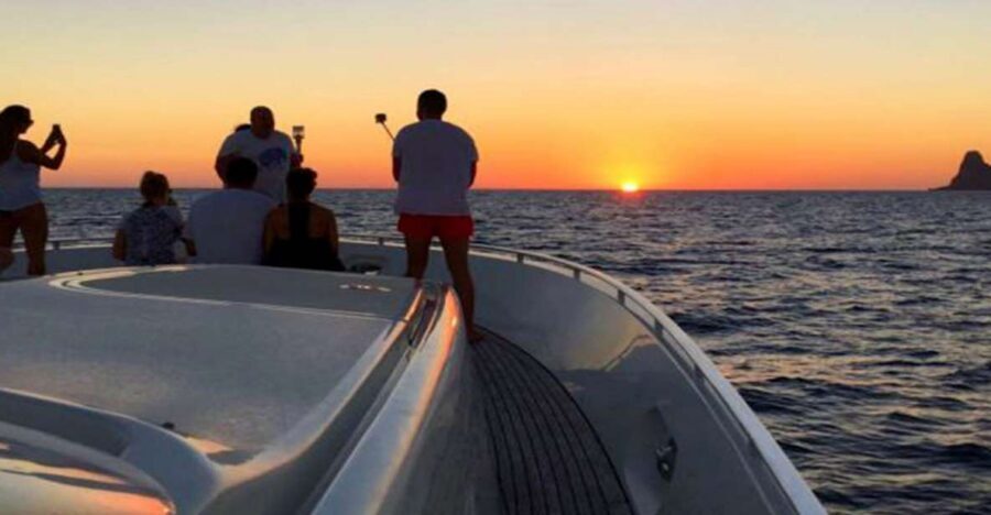 From Positano: Amalfi Coast Sunset Cruise - Group Tour - A classic Gozzo boat where you feel the coast close up
