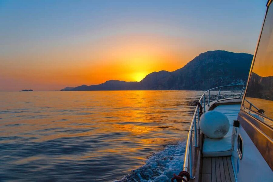 From Positano: Amalfi Coast Sunset Cruise - Group Tour - Amalfi Coast sunset: your final 30 minutes for the real glow
