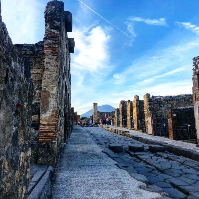 From Positano: Pompeii Guided Tour with Skip the Line - Small group, limited to 12: why the tour feels calmer on your feet