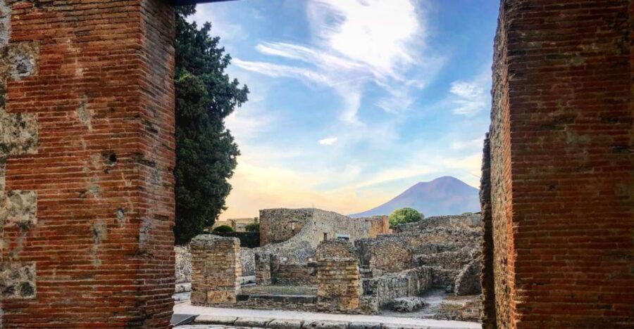 From Positano: Pompeii Guided Tour with Skip the Line - The full 5-hour plan: pickup, ride, and a focused 2-hour walk