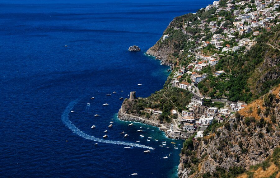 From Positano/Praiano: Amalfi Coast Speedboat Tour - The boat: Romar Antilla 585 and how it affects comfort