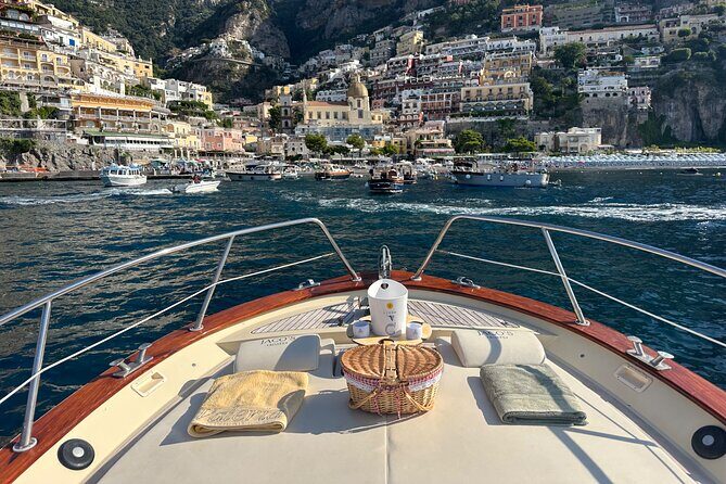 Full-day Exclusive Private boat tour on the Amalfi coast - Li Galli: the short stop that’s worth planning around