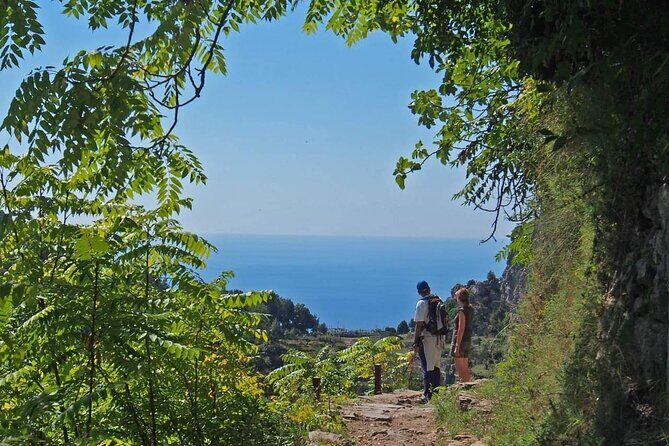 Gastronomic Hike on the Path of the Gods with Food Tasting - What to bring so the day feels easy