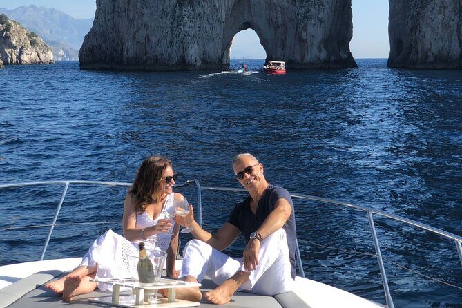 Half day to discover the fascinating island of Capri - The Li Galli swim stop: myth meets a real water break