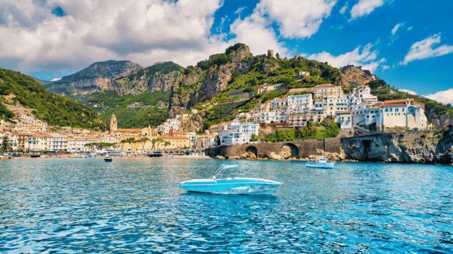 Minicrociera Positano Amalfi - Boarding the boat: how to get the seat you want