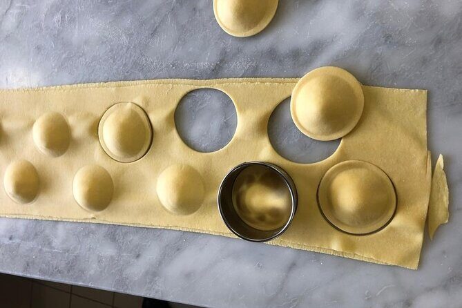 Pasta and Tiramisù class with a panoramic view of Sorrento - Who should book this pasta and tiramisù class
