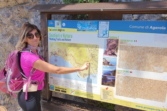 Path of the gods hike - How the guides turn a trail into a story: Giuliana and Antonio as examples