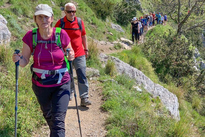 Path of the Gods Private Hiking Tour from Agerola - Weather, crowds, and staying safe without stressing