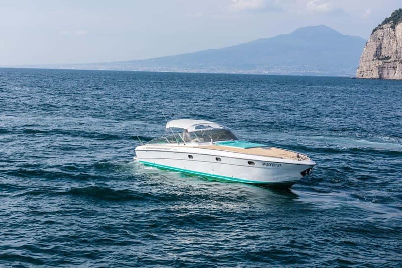 Positano: Amalfi Coast & Emerald Grotto Private Boat Tour - Sunset sailing with Prosecco and limoncello: when the day slows down