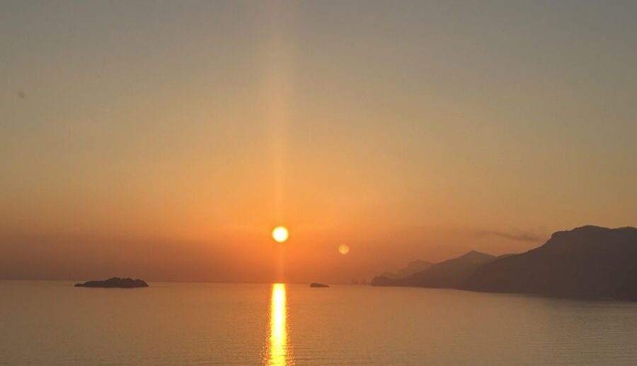 Positano: Amalfi Coast Sunset Group Boat Tour with Prosecco - Cruising Past Positano, Amalfi, and Ravello: The Amalfi Coast Without the Grind