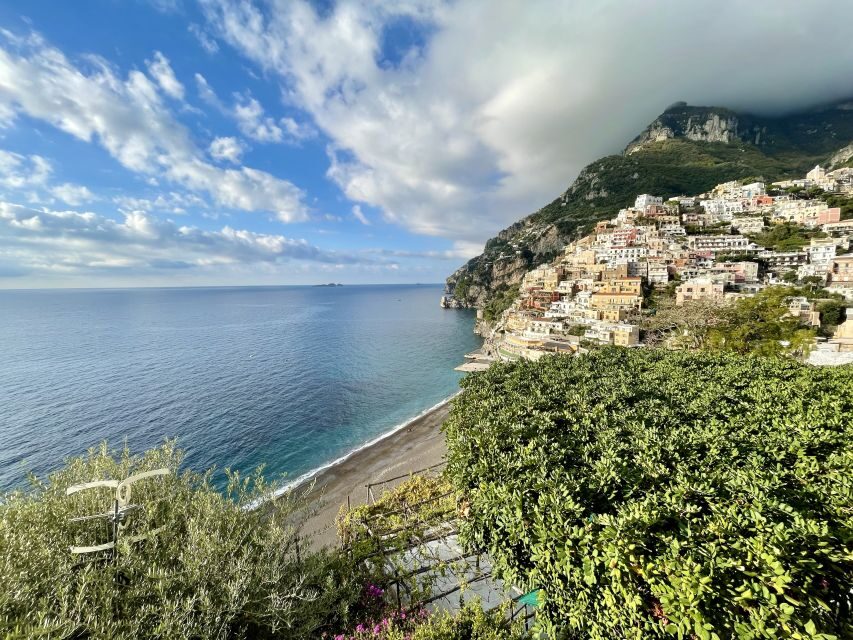 Positano: Old Town Walking Tour with Archaeologist Guide - Languages, guide energy, and hearing what you’re paying for
