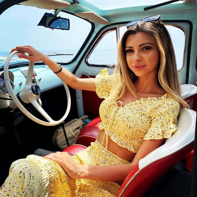 Positano/Praiano: Iconic Fiat 500 Private Amalfi Coast Tour - Photos made easy: smartphone shoot, no stress posing
