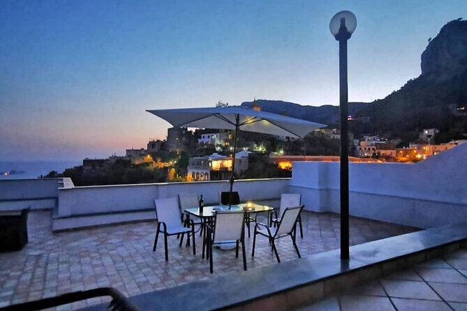 Positano Spaghetti experience - Before you cook: Prosecco aperitivo plus local snacks