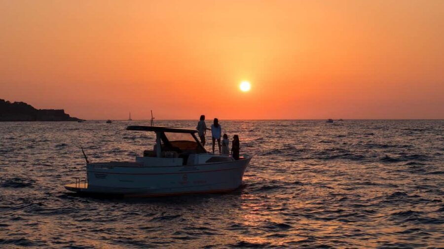 Positano: Sunset Cruise Day Trip with Drinks and Snacks - Swimming and Sun Time: When the Sea Lets You