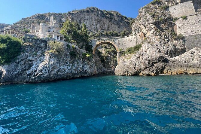 Private Boat Tour Costiera Amalfitana e Capri Esposito 28 Luxury - Capri-facing moments: Mitigliano, Recommone, and the Grotta d’o Pertuso