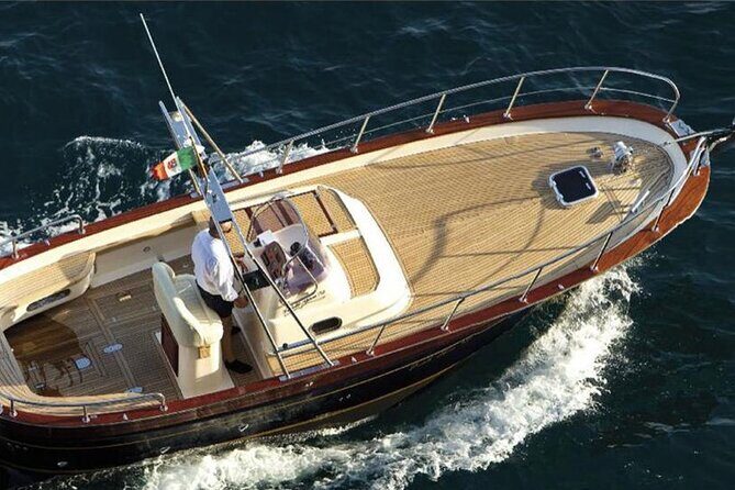 Private Boat Tour from Positano to the Amalfi Coast with Drinks - Amalfi town time and the Duomo area: walk, shop, and reset