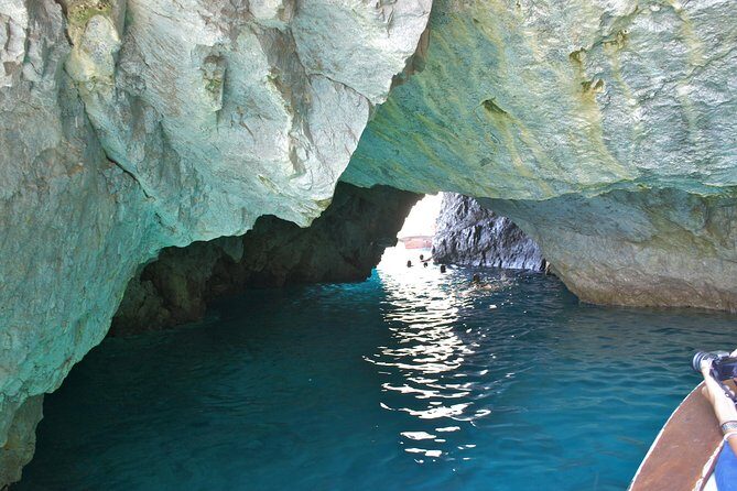 PRIVATE CAPRI ISLAND & BLUE GROTTO Full Day boat tour. - Punta Carena lighthouse and the western-coast approach to Grotta Azzurra