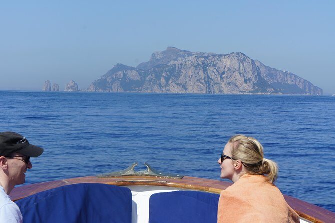 PRIVATE CAPRI ISLAND & BLUE GROTTO Full Day boat tour. - How you use the day: independent time on Capri vs. staying on the water
