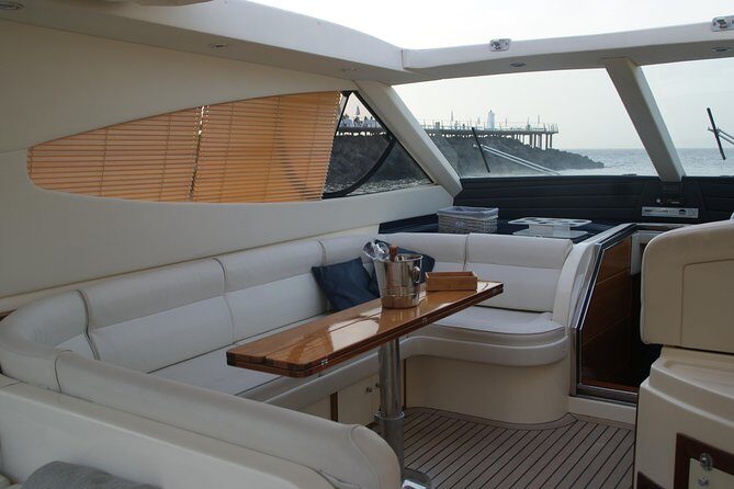 Private Cruise to Capri and Amalfi coast from Positano or Amalfi - yacht 50' - Lunch options: keep it simple, decide on the fly