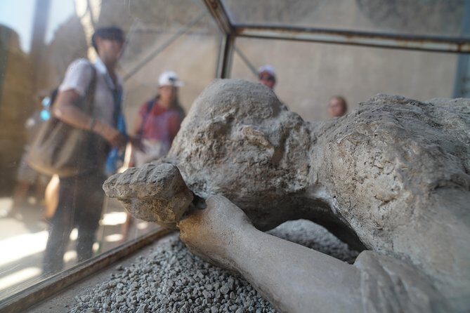 Private Skip-the-Line Pompeii & Mt. Vesuvius Tour from Positano - Priority Access to Pompeii: Why This Format Works