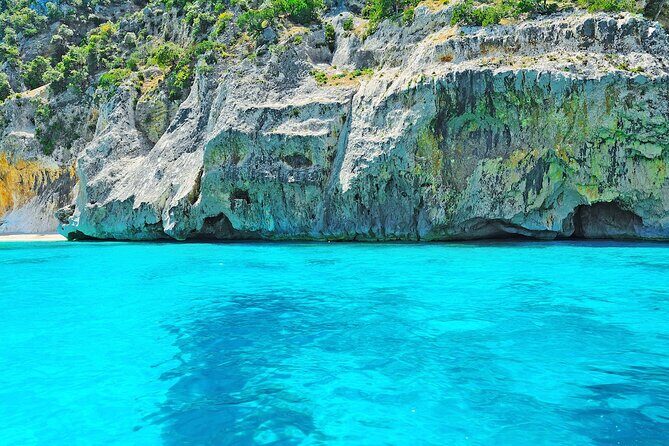 Private Tour: Amalfi Coast to Capri Cruise - How Capri time works: harbor views, gardens, and viewpoints