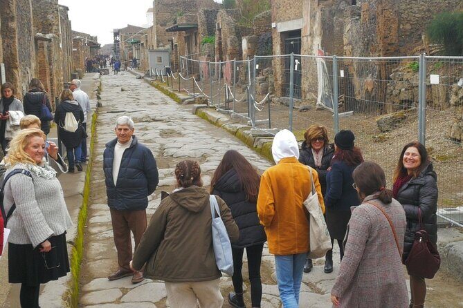 Private Transfer Naples Positano or Praiano or vice versa, Via Pompei or Cantina - Mt. Vesuvius winery detour: a slower, more relaxed alternative