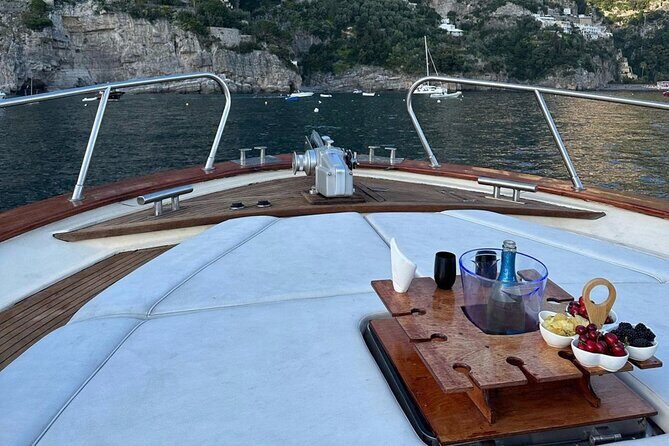 Shared Sunset Cruise from Positano with Drinks & Snacks 1.5-Hour - Food and drinks onboard: what you get (and how to plan around it)