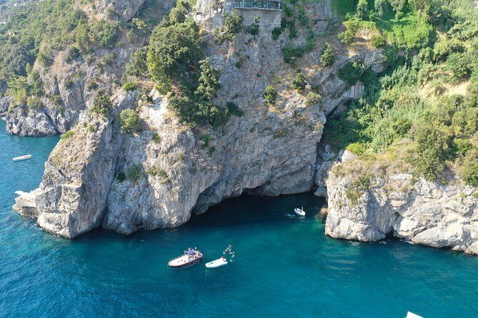 Small Group Boat Tour: Discover the Amalfi Coast from Positano - Onboard comfort and what’s truly included (snacks, Prosecco, and towels)