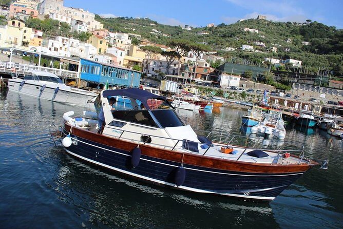 Small-group Positano Capri - Capri Time: What You Can Actually Do With 3 Hours on Land