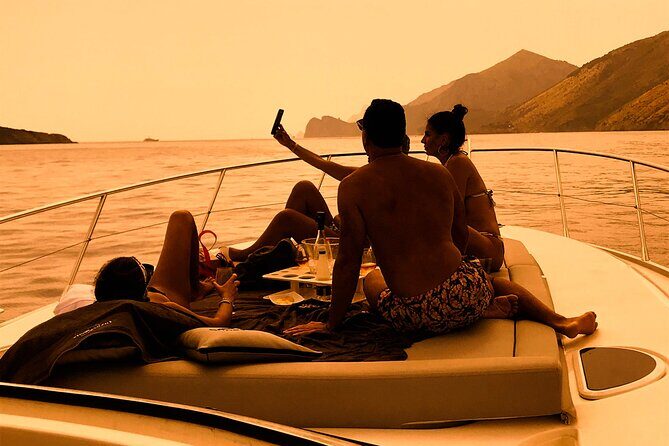 Small Group Tour to Positano by Boat at Sunset - Meeting in Positano: find the Brasserie first, then relax
