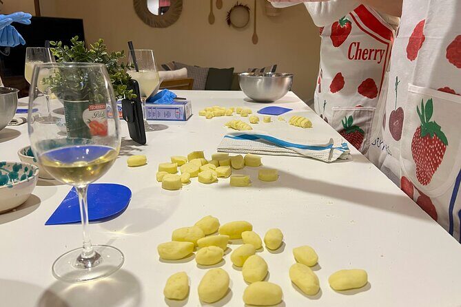 Sorrento: Gluten Free Cooking Class - Small group comfort: why max 10 matters more than it sounds