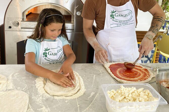 Sorrento Pizza School Activity in Italy - Neapolitan pizza with a Vesuvius view at Frantoio Gargiulo