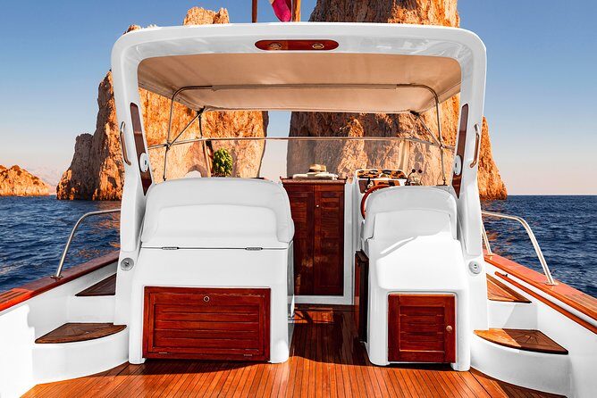 Very Small Group Capri Boat Excursion with Transfer from Positano - White Cave, Natural Arch, and Faraglioni: The Photo Loop From the Sea